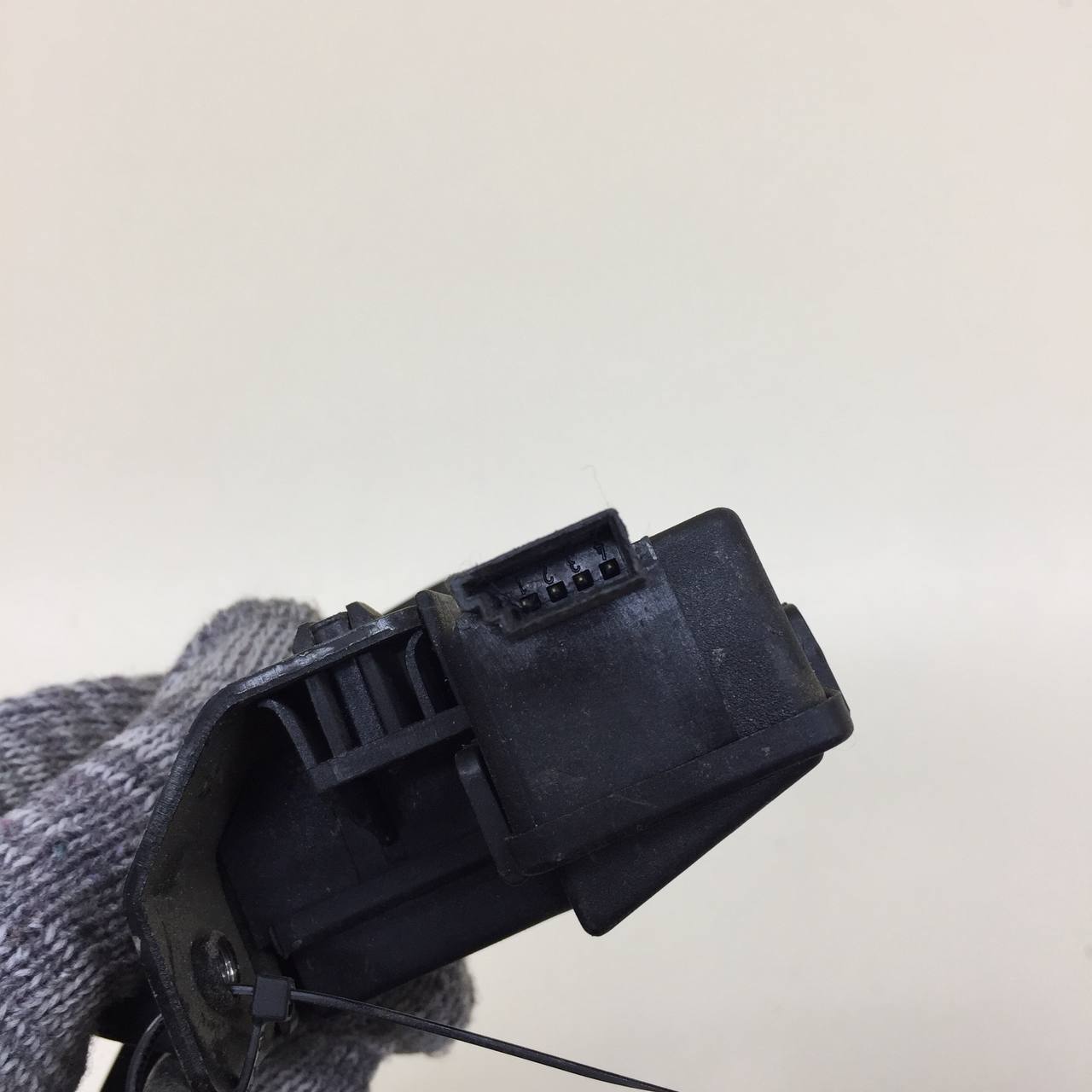 Замок багажника BMW 3-series E46 1998-2005