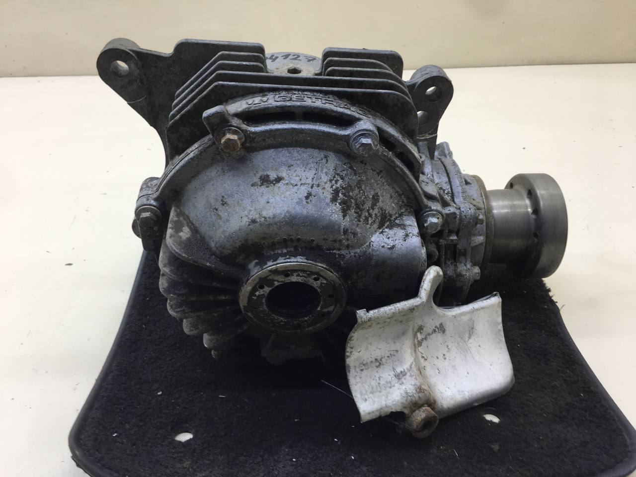 Редуктор переднего моста Cadillac STS 2004-2011