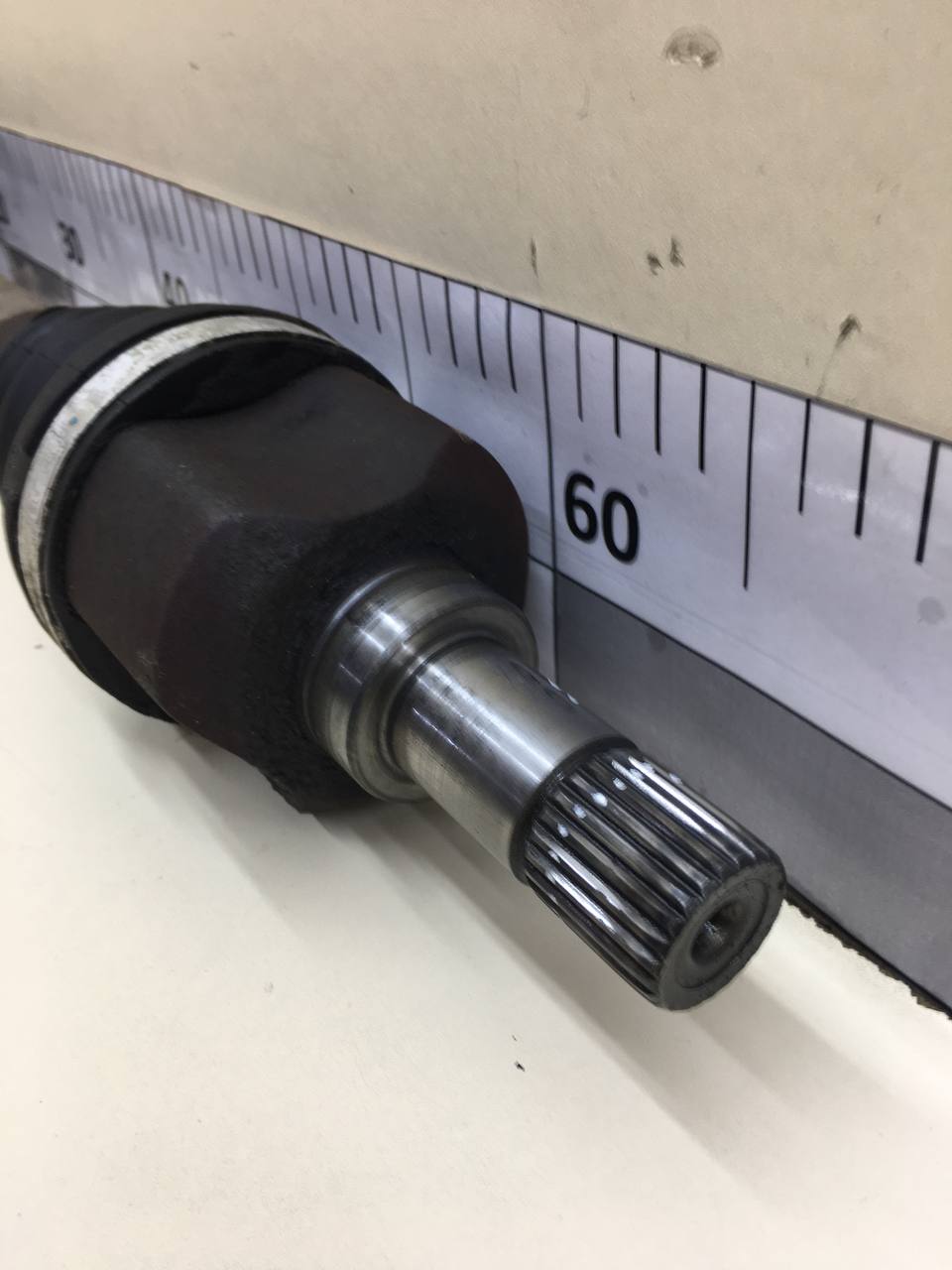 Полуось передняя левая Peugeot 308 2007>