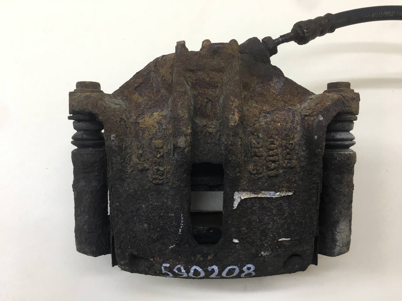 Суппорт передний левый Peugeot 207 2006-2013