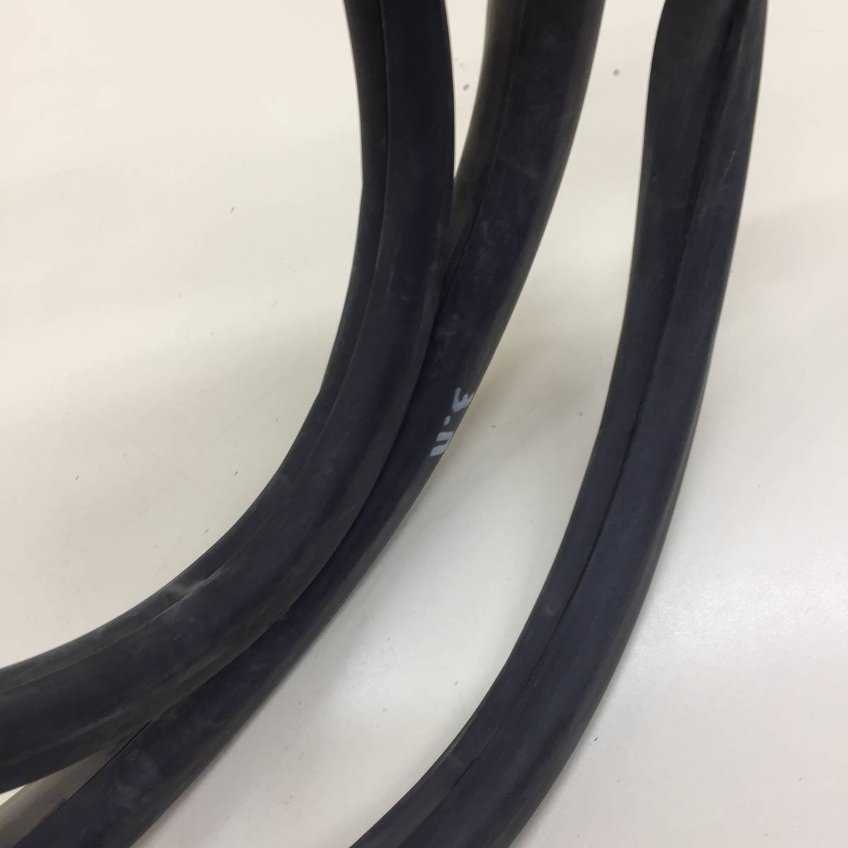 Уплотнитель проема двери задней правой Peugeot 208 2012>