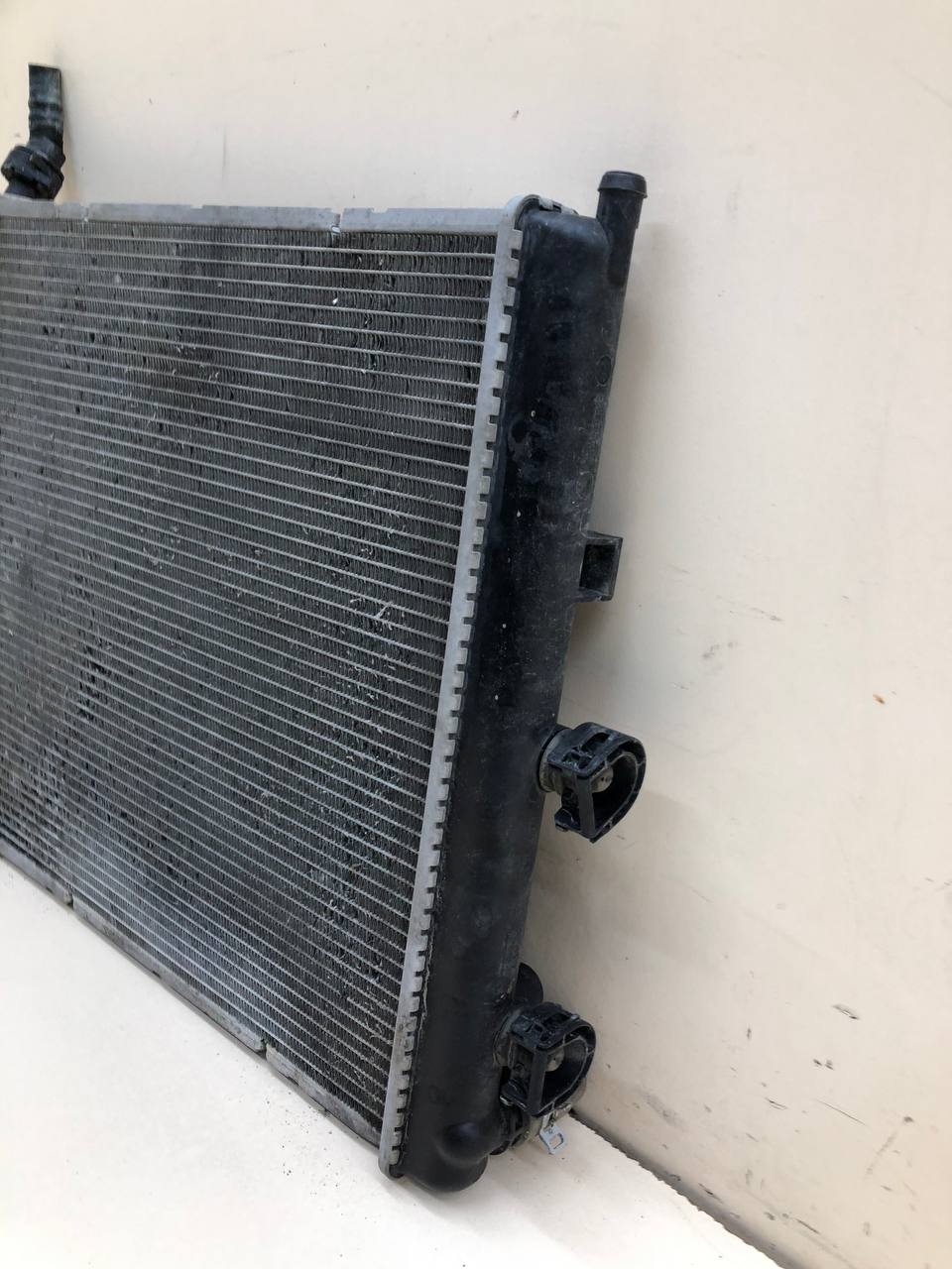 Радиатор охлаждения двигателя Peugeot 207 2006-2013